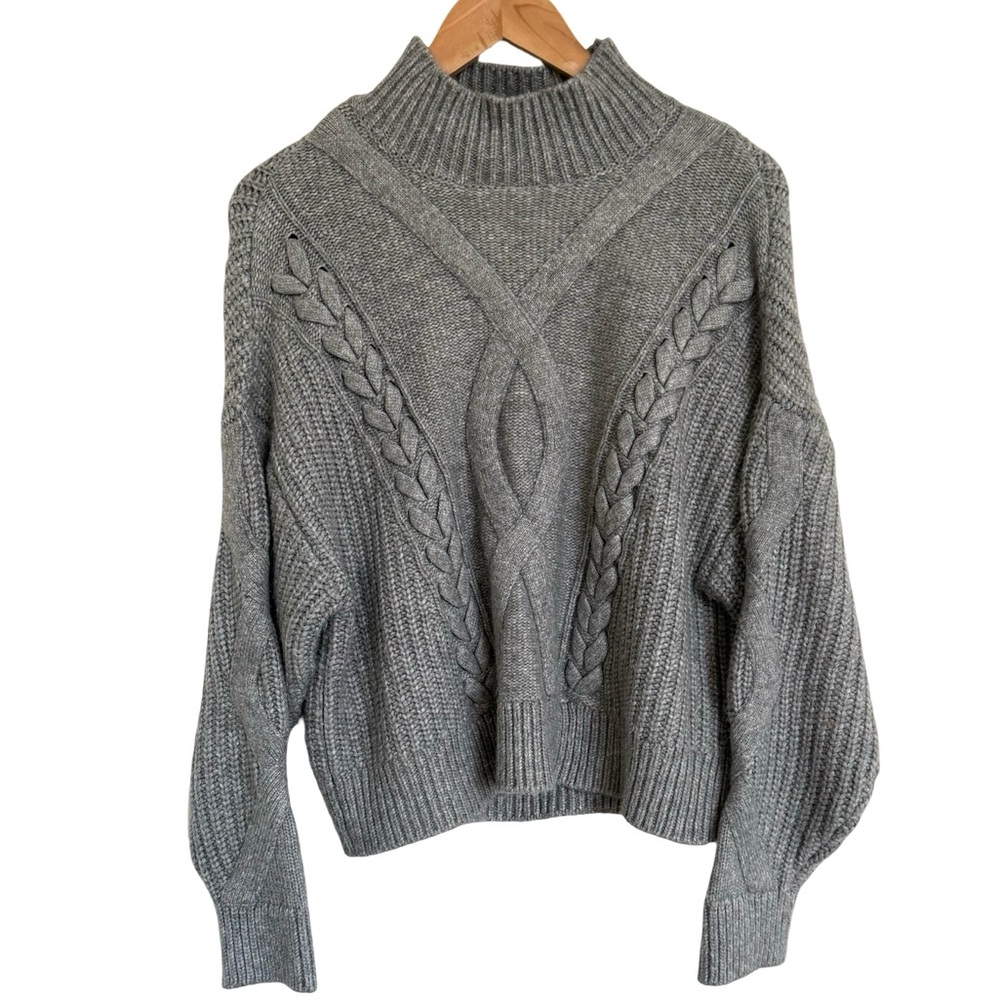 Elizabeth and James Gray Cable Knit Turtleneck Sweater Size Large